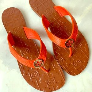 Tory Burch Thora Leather Flip Flops New, Samba